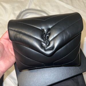 Saint Laurent LouLou Toy black on black Crossbody
